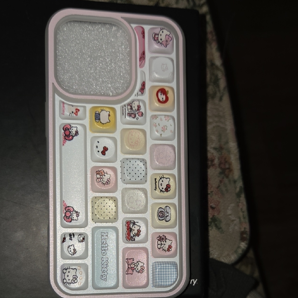 Hello Kitty IPHONE 16pro Case